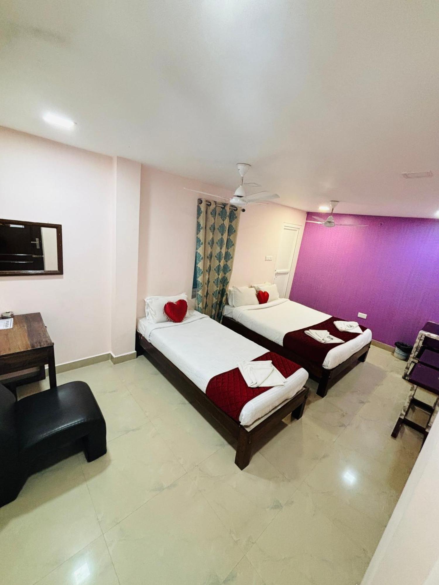 Serenity Sands Beach Resort Пондичерри Экстерьер фото