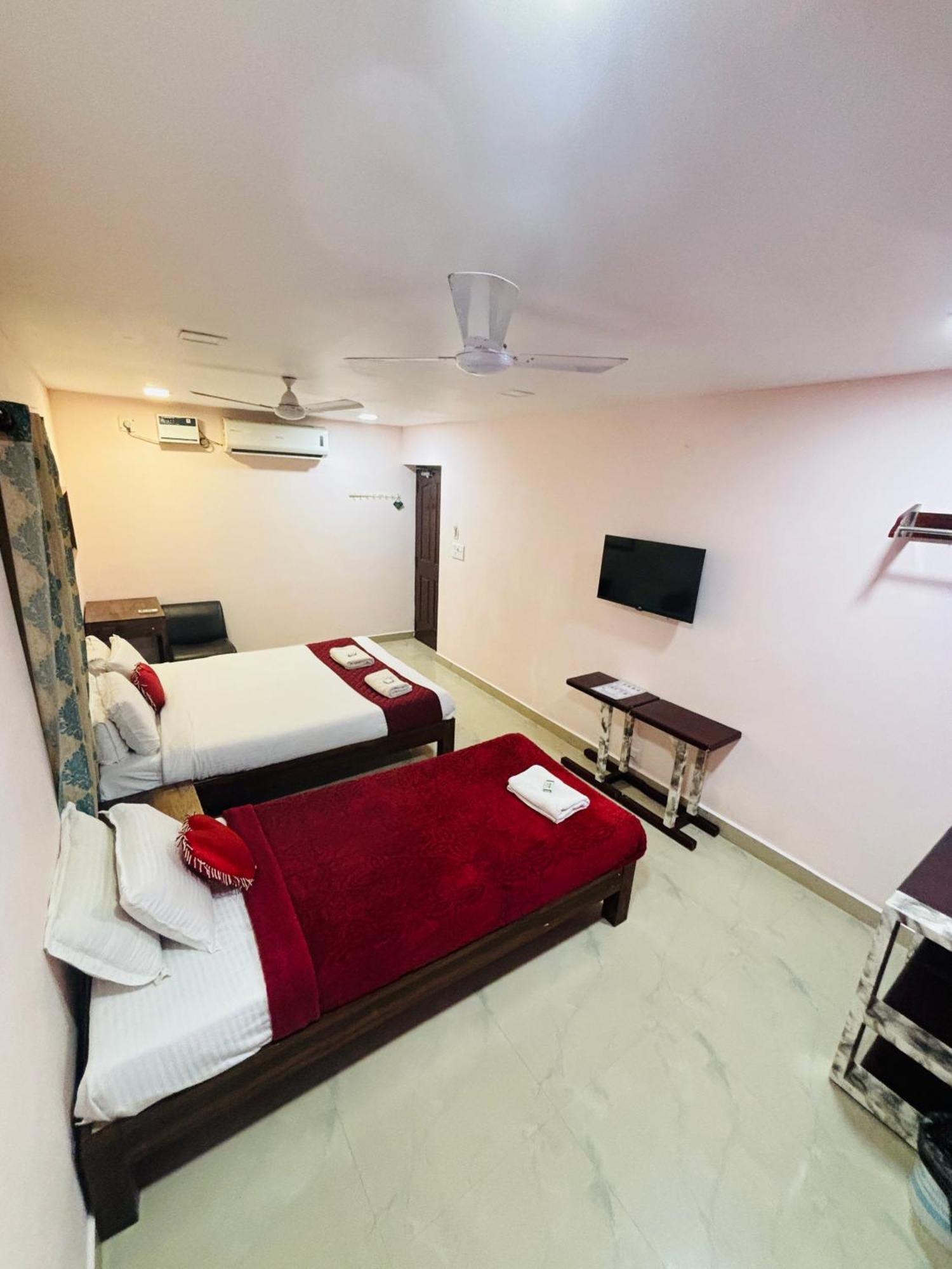 Serenity Sands Beach Resort Пондичерри Экстерьер фото